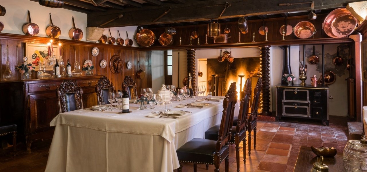 Medieval kitchen in château prieuré-lichine - Wine Paths